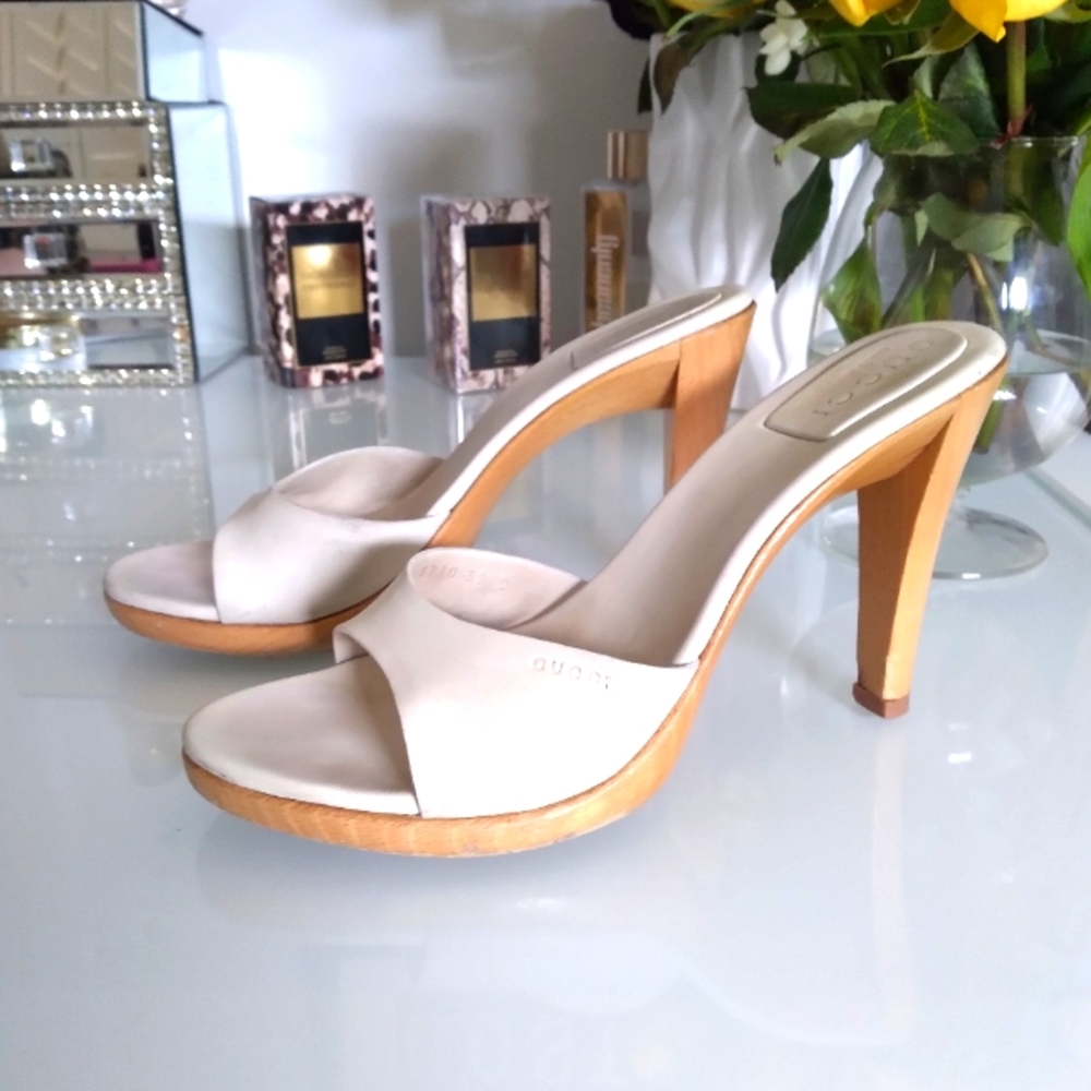 Vintage Gucci Y2K off white leather slip on heels size 39 - Picture 3 of 14